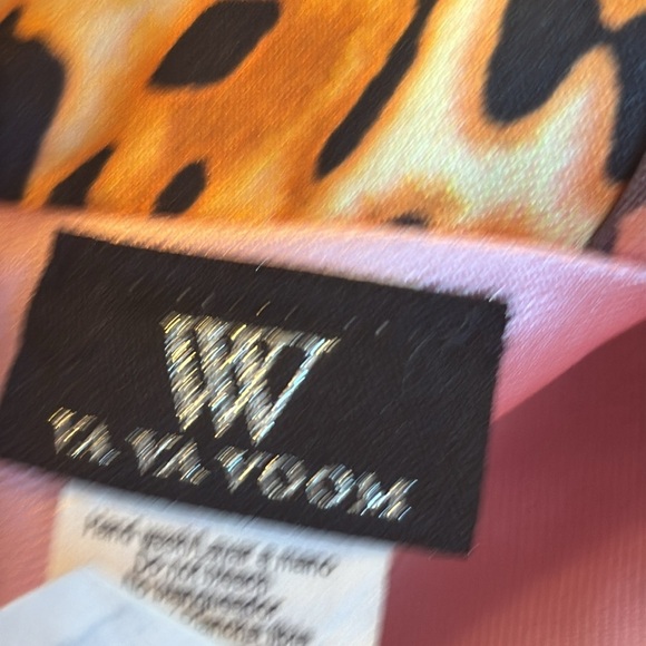 Va va voom Floral and Leopard Print Pink Dress - Picture 13 of 15